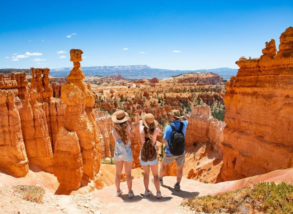 Family vacation red rocks QELGlp.width .jpg