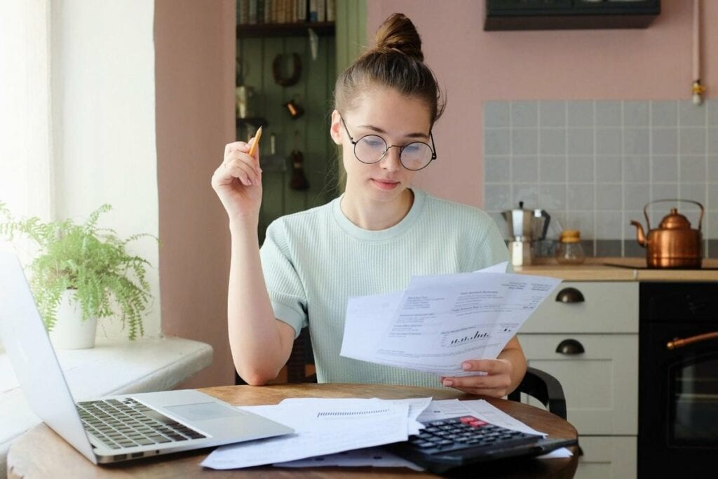 Tip to Save on Student Loan Debt dXjOd.width .jpg