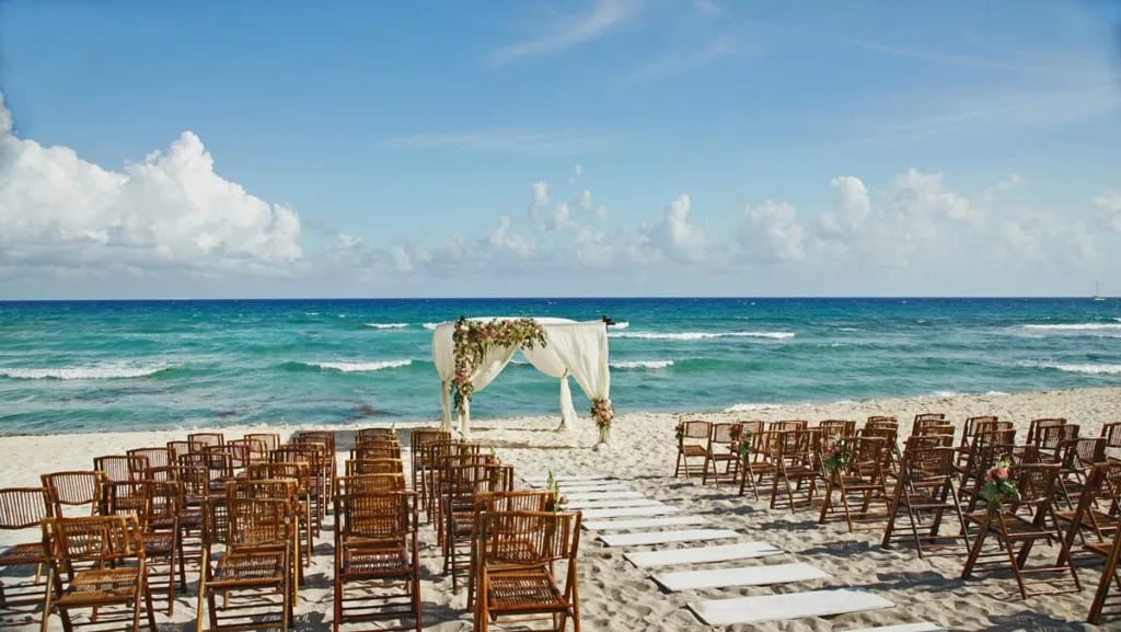 Destination wedding bMqJgFn.width .jpg
