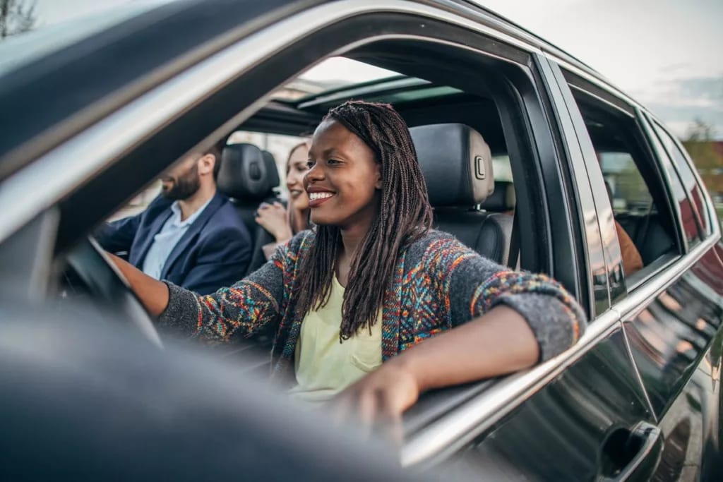 woman rideshare driver QHpaDS.width .jpg