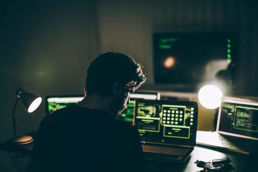 computer hacker snqDagu.width .jpg