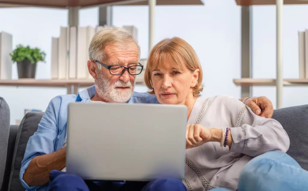 older couple laptop serious gettyimages .jpg
