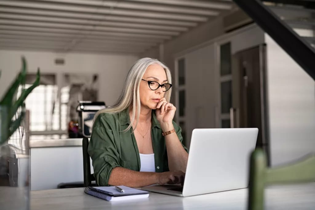 retired woman shopping investing.jpg