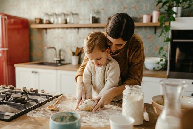mom and toddler cooking vwcTyg.width .jpg