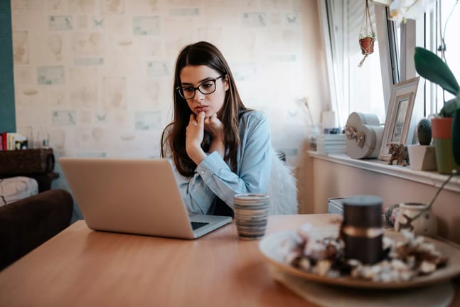 women s stressed laptop gettyimages .jpg