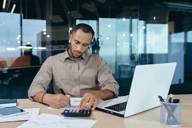 man s s laptop calculator gettyimages