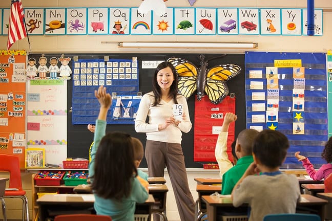 elementary school teacher in classroom CIzzZ.width .jpg