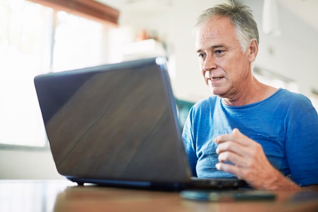older man laptop confused gettyimages .jpg
