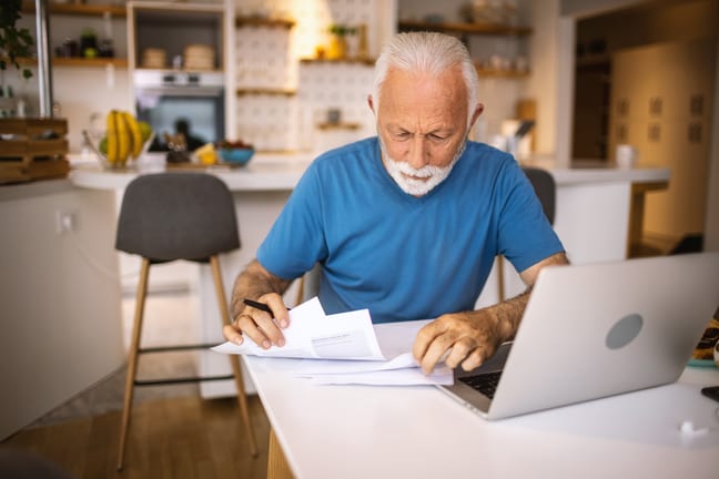 senior laptop bills gettyimages .jpg