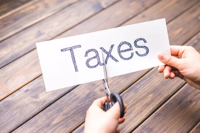 gettyimages cut taxes.jpg