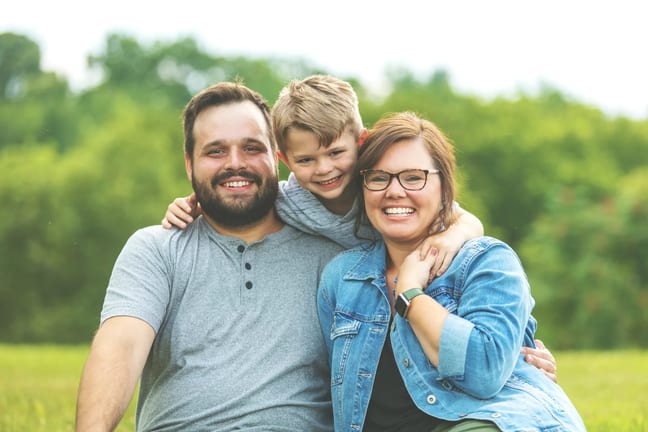 getty family with one kid in park.jpg