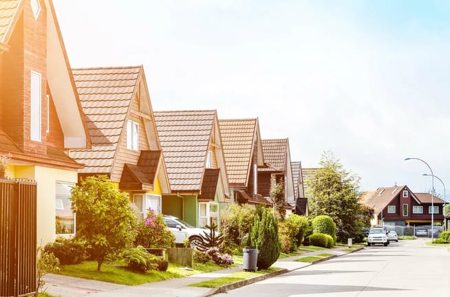 Middle class neighborhood bfRNveX.width .jpg