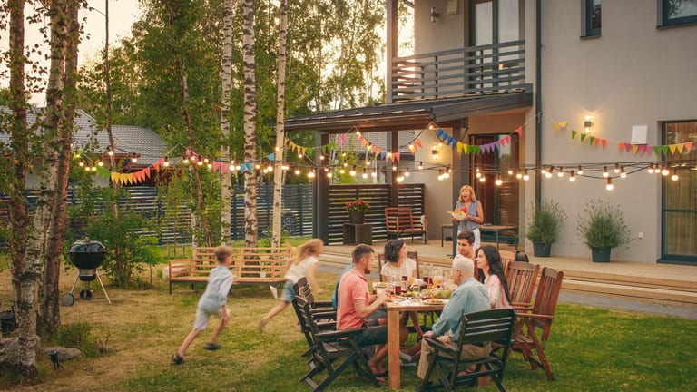 summer party DVsSbxv.width .jpg