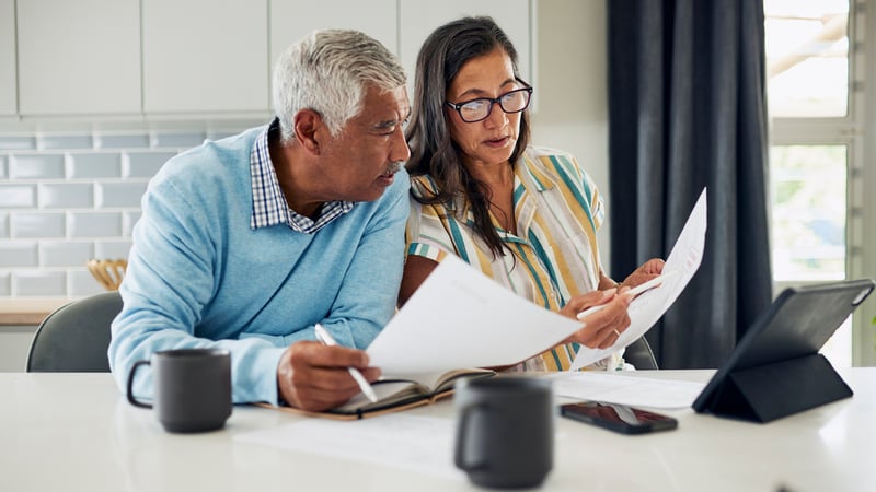 2 Reasons You May Want to Switch to a Medicare Advantage Plan — and 2 Reasons Not to