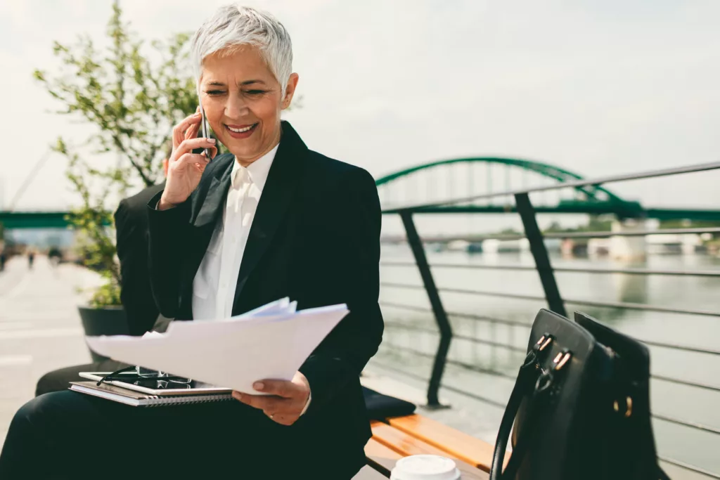 Plan to Work and Claim Social Security? 2 Pros and 3 Cons to Weigh First