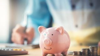 What Is the Required Minimum Distribution (RMD) for a $600,000 Retirement Account?